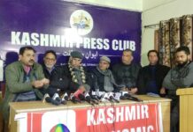 KEA, KTMF denounce NIA summon to Mirwaiz, seeks revocation of Jama’at ban