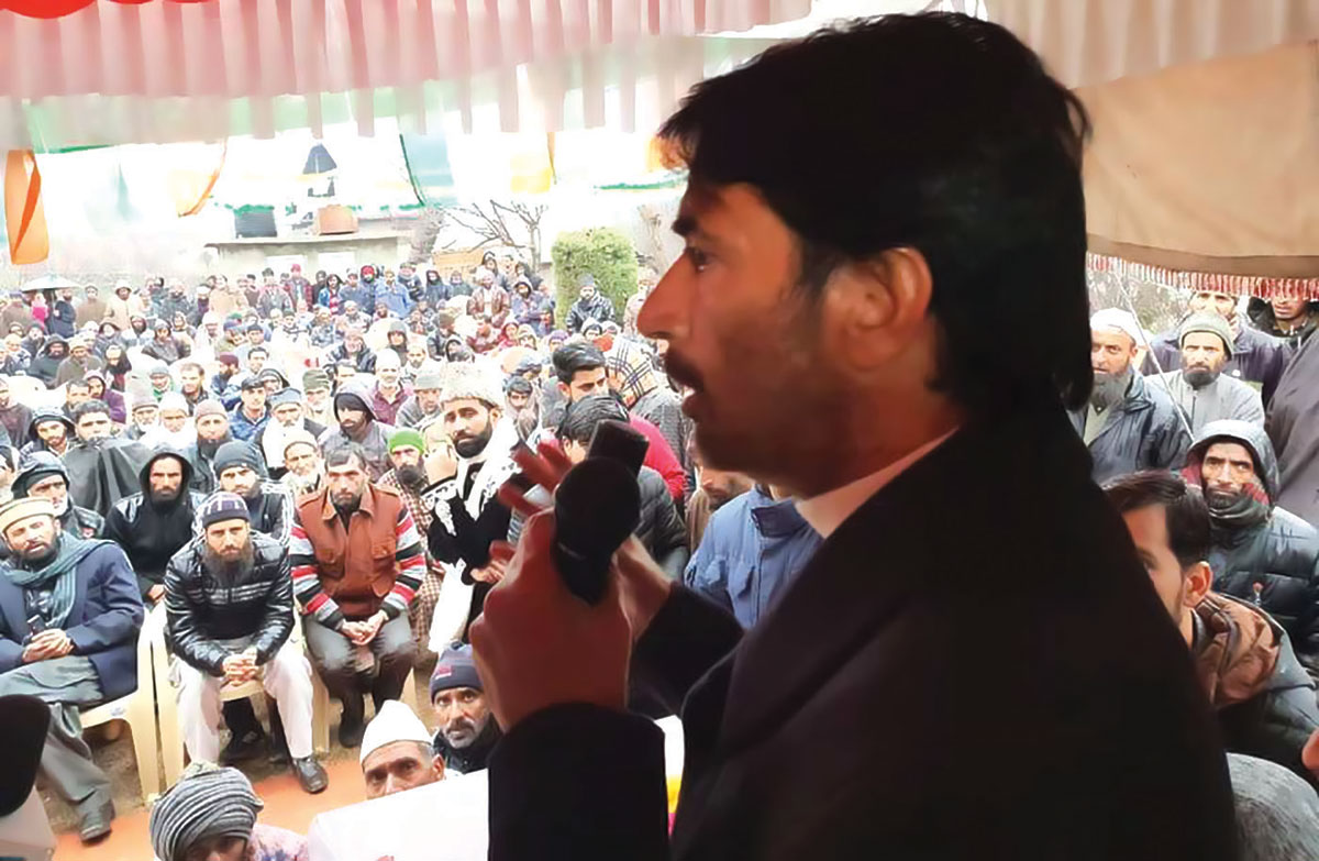 Congress State President G A Mir addressing people in South Kashmir.