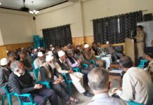 SSP Srinagar holds meeting with ex-police personnel, reviews welfare measures