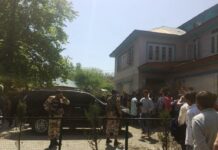 LS Polls: Mehbooba casts her vote in Bijbehara
