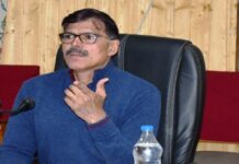 Advisor Kumar visits Kupwara, inspects SDH Sogam
