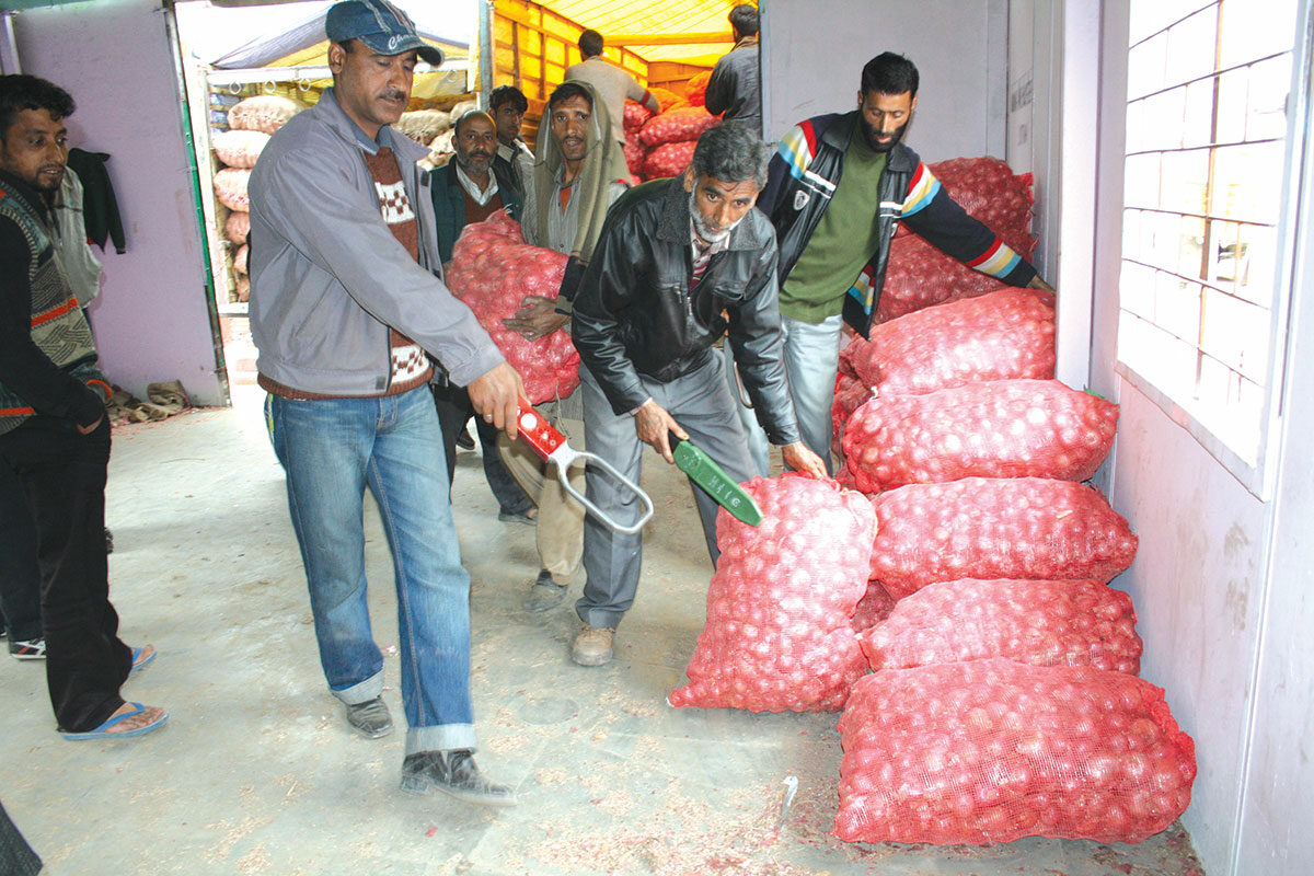 Security-check-of-goods-at-trade-facilitation-centre.