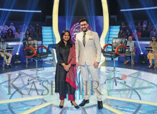 Supriya-Sahu-DG-Doordarshan and Rayees Mohiuddin KBC Kashmir Life Kus bani koshur karorpaet