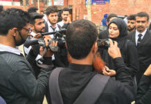 Law students protesting against women. KL Image: Bilal Bahadur