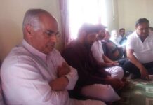 BJP delegation visits family of slain SHO Arshad Khan