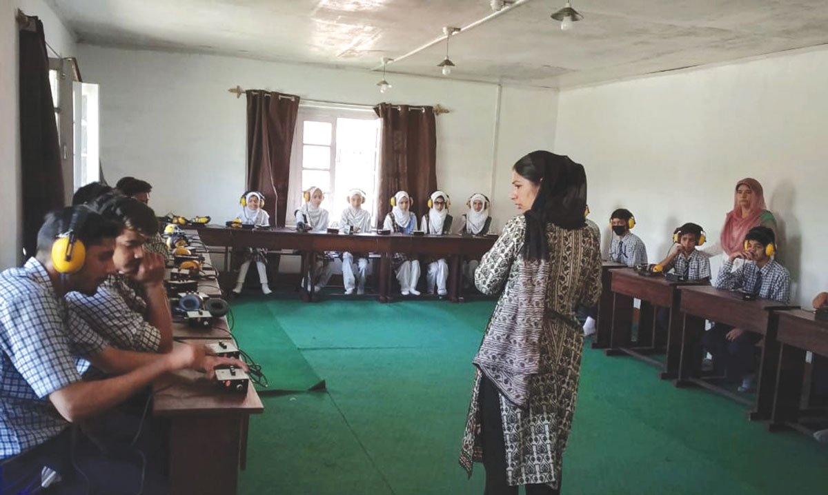 Farzana in AV lab at Modern School Solina.