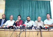 Shah FAesal and Er Rasheed in a press conference.