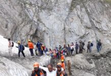 Governor Appreciates Role Of Mountain Rescue Teams On Amarnath Yatra Tracks