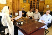 Omar calls on DDC Budgam, seeks immediate redressal of problems in Beerwah