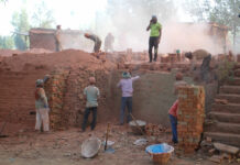 Workers on the job at a brick klin somewhere in district Budgam. KL Image: Bilal Bahadur