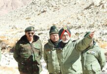 GOC Fire and Fury Corps visits Eastern Ladakh, reviews operational preparedness