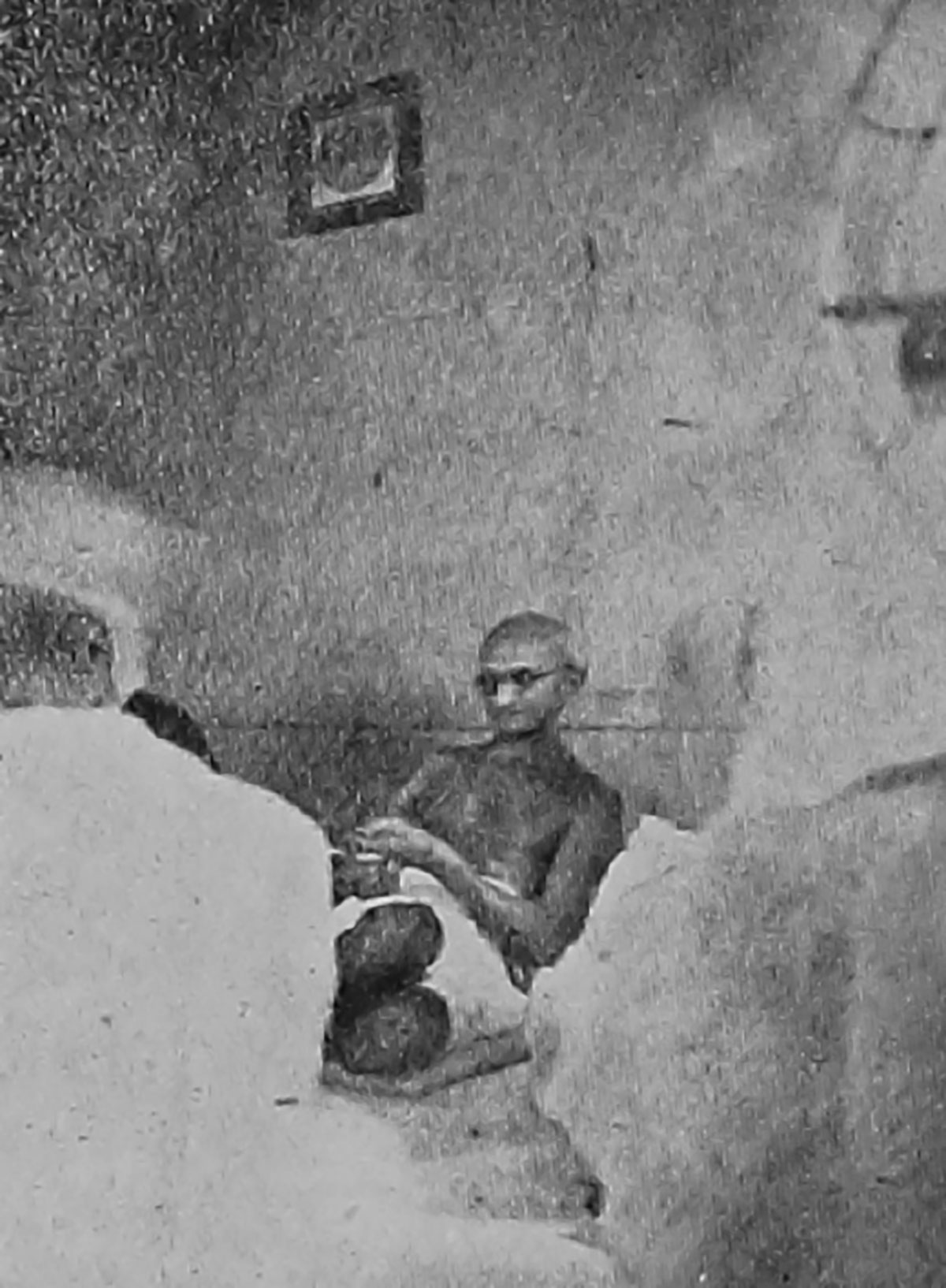 Gandhi in Mujahid Manzil, Srinagar Begum Abdullah is also there.