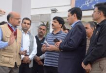 CS visits Civil Secretariat, assesses arrangements for opening of move offices