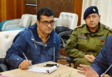 Inclement weather forecast: DC Srinagar reviews preparedness
