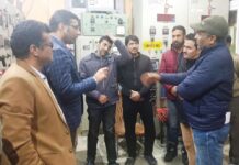 Snowfall forecast: DC Srinagar visits control rooms set up by departments in late evening inspection