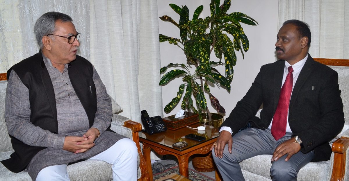 LT. GOVERNOR MEETING SHRI FAROOQ KHAN, ADVISOR TO LIEUTENANT GOVERNOR