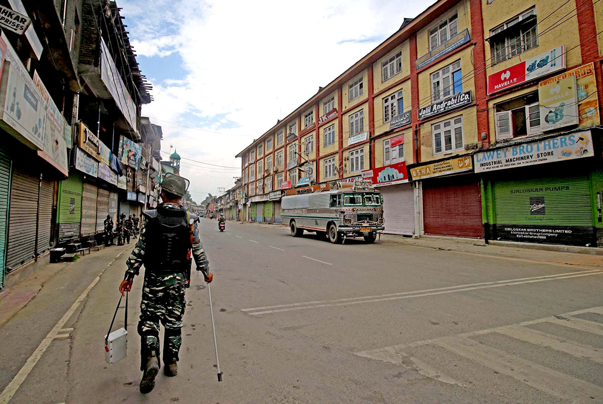 A deserted view of Srinagar post August 5. KL Image by Bilal Bahadur