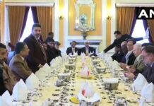 In Srinagar 15 Envoys Break Bread With Team Bukhari