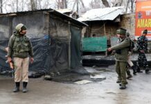 Four civilians injured in Srinagar grenade blast