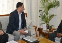 Former Legislator, Kashmiri Pandit Sabha, Sports personalities call on Lt Governor