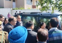 Coronavirus: Justice Mittal inspects court premises to assess implementation of preventive measures