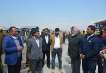 Coronavirus: Div Com Visits Screening Centres At Zig Qazigund, Peripheries