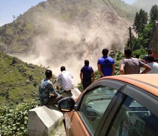 Landslide Blocks Jammu–Srinagar NH-44 in Udhampur