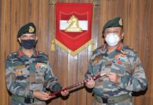 Northern Army Commander Reviews Security Situation in South Kashmir