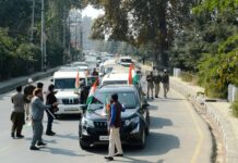 BJP Workers Take Out ‘Tiranga Rally’ In Srinagar