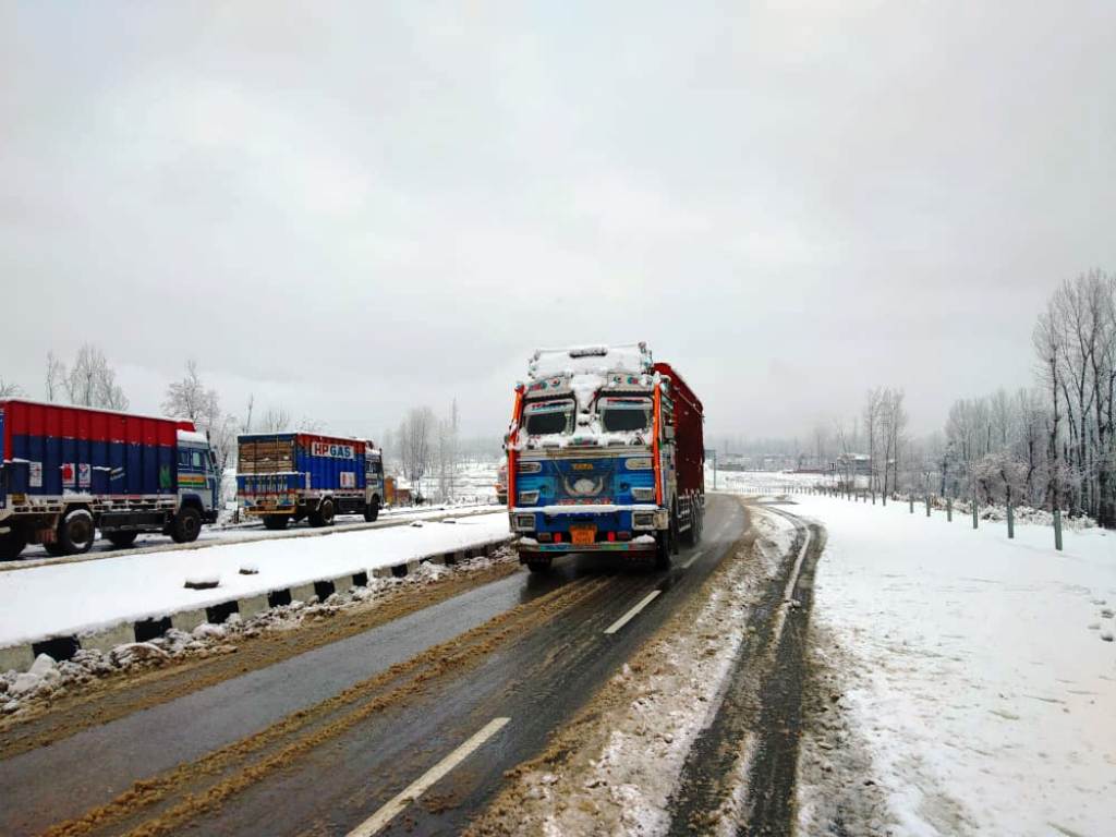 KTA Advocates All-Climate Connectivity for Financial Resilience in Kashmir