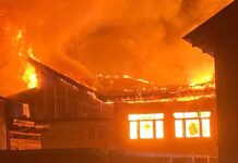 Fire Leaves Three Families Homeless in North Kashmir
