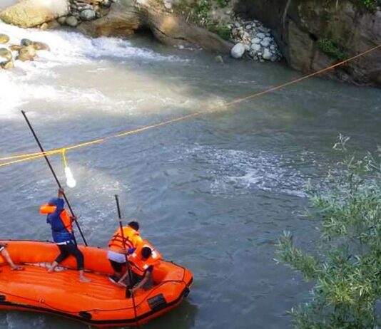 Search Enters Third Day for Srinagar Man Who Drowned While Saving Son in Pahalgam