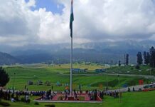 Army Installs 100 Feet Tall Tricolour At Gulmarg