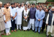 Two Former Parliamentarian Among 5 Join PC