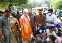 Lt Governor Meets Protesting Nursing Staff; Extends Their Contract For Three Months