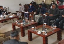 Piyush Goyal Visits Pahalgam, Meets Delegation Of PRIs And Industrialists