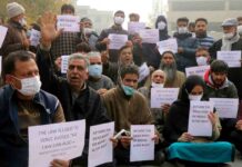 Hyderpora Encounter: Cops Interrupt Sit-In, Protesting Families Driven Away