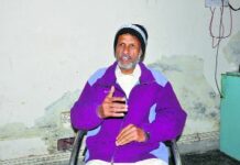 JK Man Returns Home After Spending 29 Years In Pakistan Jail For Spying