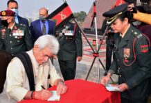 Lt Governor Felicitated Army Veterans And Veer Naris