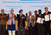 39 MoUs Worth Rs 18300 Cr Signed In Real Estate Sector