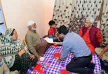 LG Visits Slain TV Artist Amreen Bhat’s Residence At Chadoora