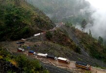 Traffic Disrupted for Several Hours on Jammu-Srinagar Highway