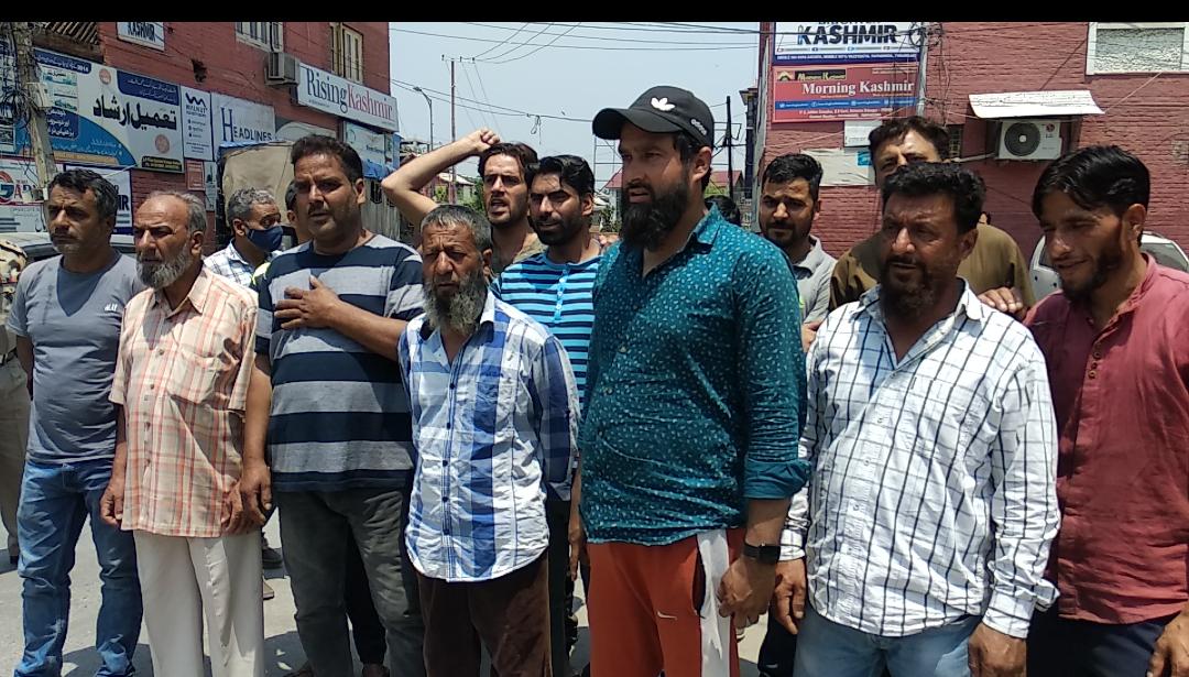 Shopkeepers Pantha Chowk