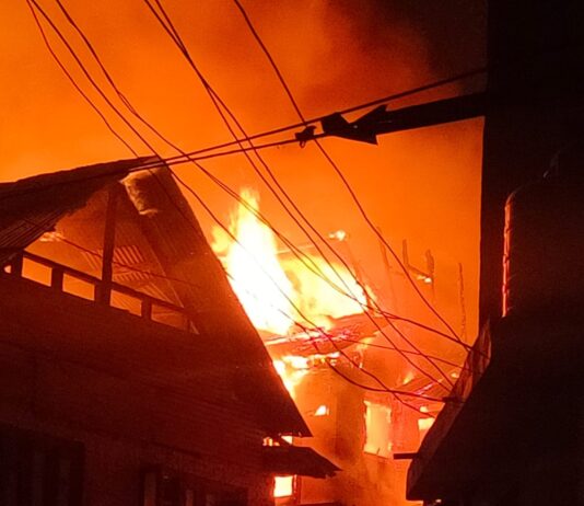 Fire Damages Residential House in South Kashmir
