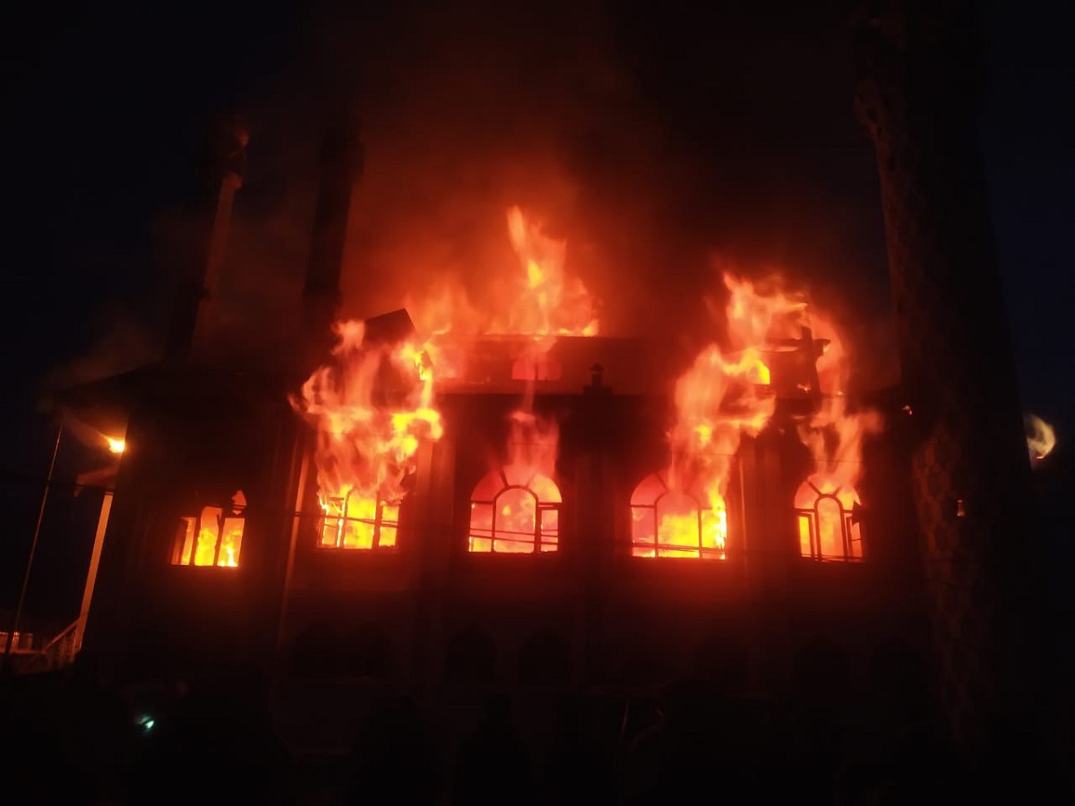 Two Residential Homes Broken in Srinagar Blaze
