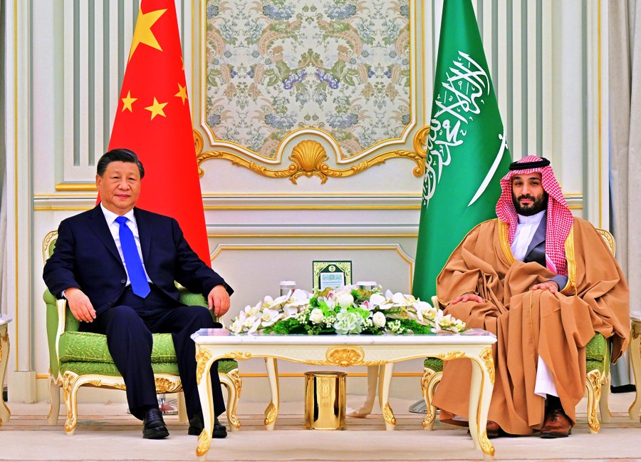 President Xi Jinping with Saudi Crown Prince and Prime Minister Mohammed bin Salman Mbs in Riyadh on December 9 2022