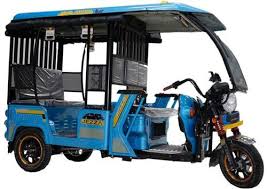 No More Overloading, Overcharging: Traffic Police Warns E-Rickshaw Drivers - Vimarsana News