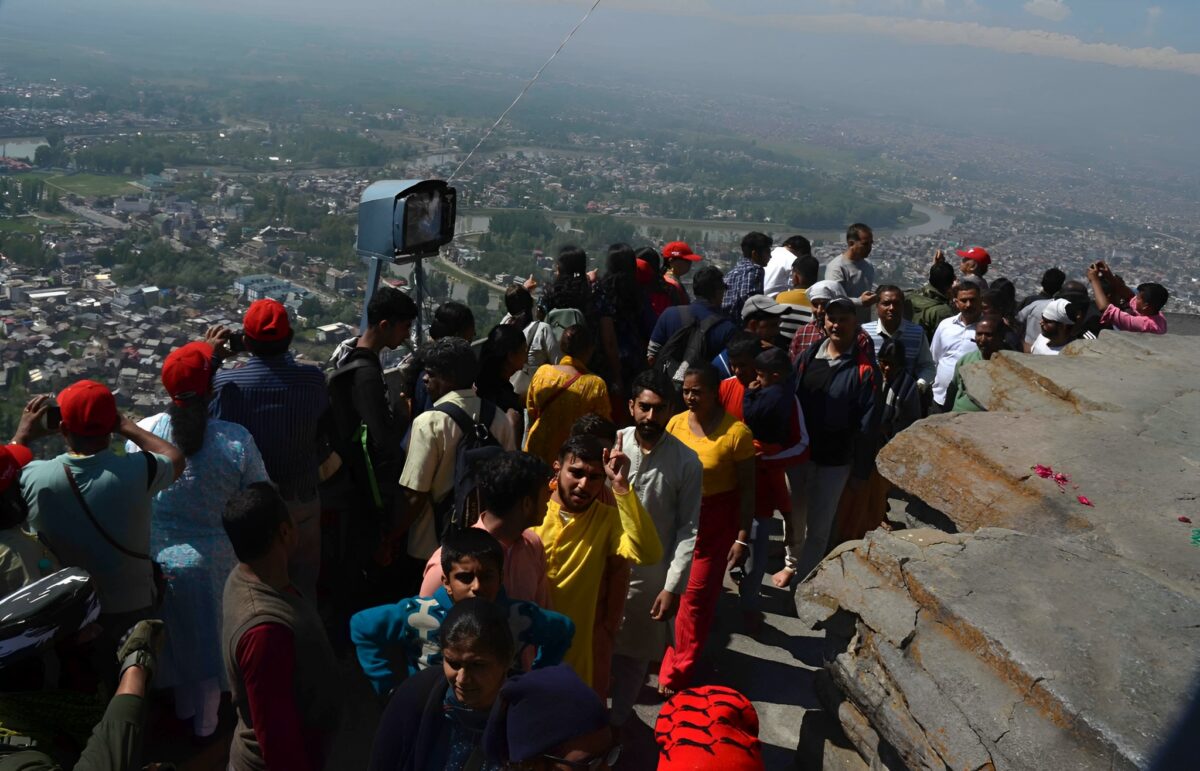 Hindu devotees thronged Srinagar’s Shankaracharya Temple on April 25, 2023 to commemorate the birth anniversary of Adi Shankaracharya. KL Image Bilal Bahadur