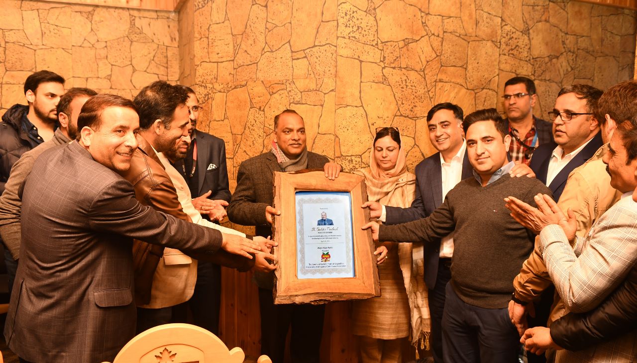 JK Bank Management Meets JKPICCA Members, Assures All Possible Support - Vimarsana News