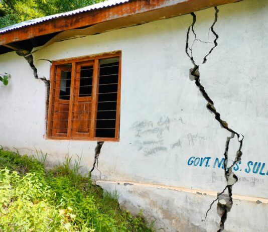 Land Subsidence Forces Evacuation of Three Families in Ramban
